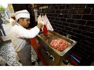 Manavgat’ta Toros Et Süt Tanzim Satış Mağazası Açıldı