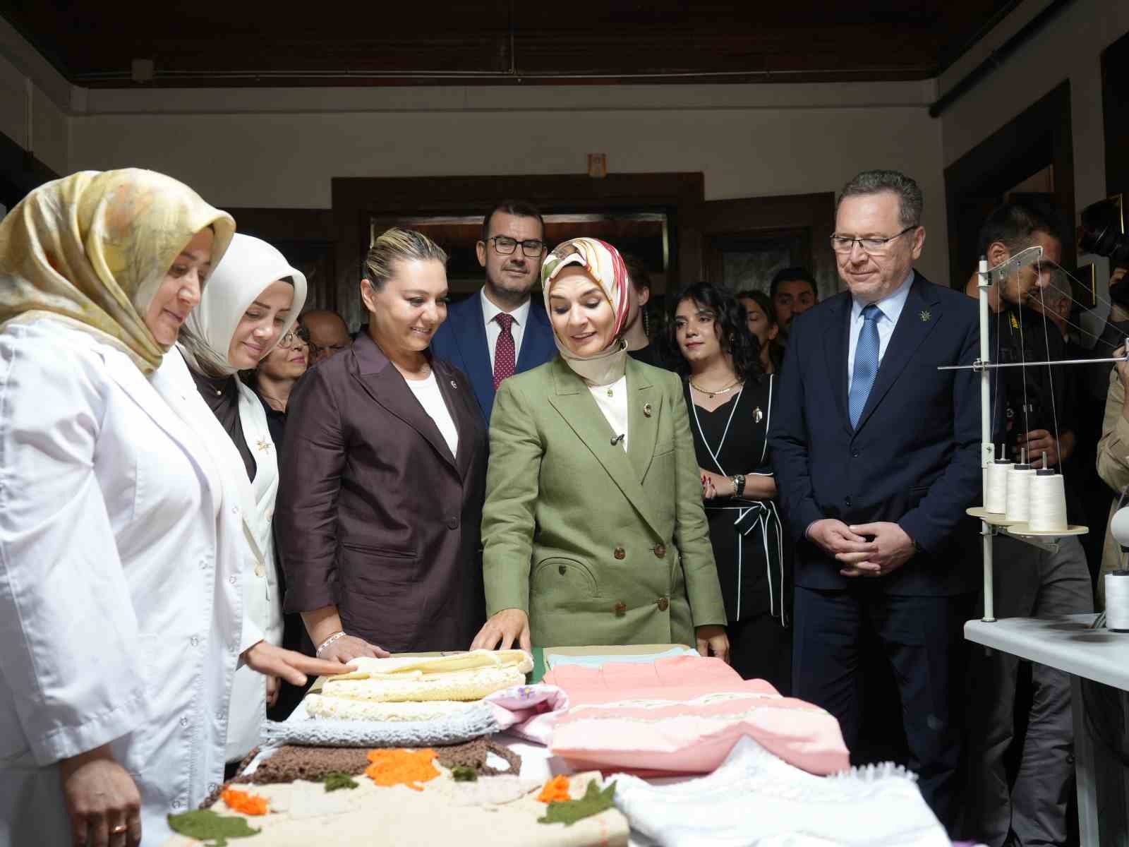 bakan-goktas-aile-destek-merkezi-nin-acilisini-yapti