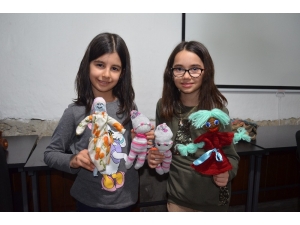 Teknoloji Bağımlılığına Dur Demek Adına Geçmişe Gittiler