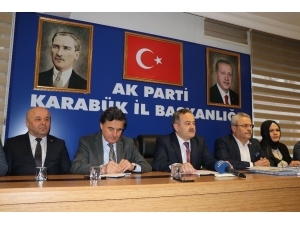 Ak Parti Milletvekillerinden Bilgilendirme Toplantısı