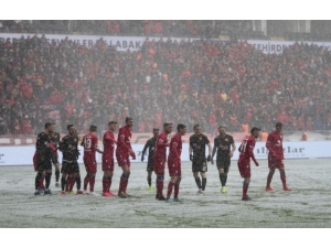 Tff 1. Lig: Eskişehirspor: 3 - Altınordu: 0