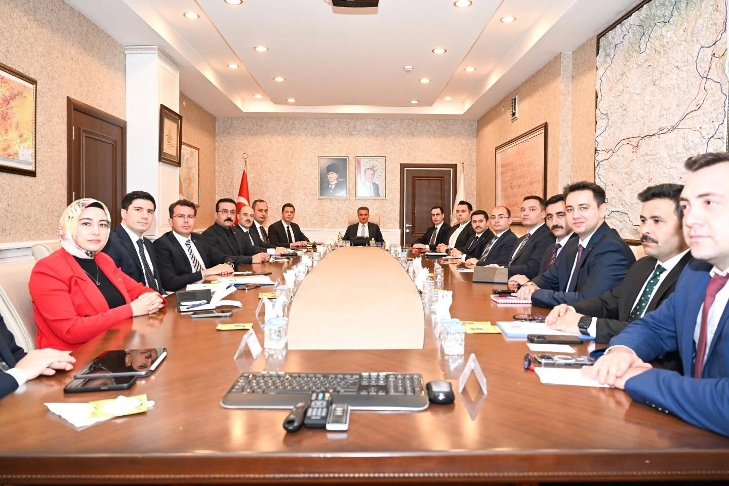 vali-barus-tan-kamu-hizmetlerinin-etkin-hizli-ve-vatandas-odakli-vurgusu