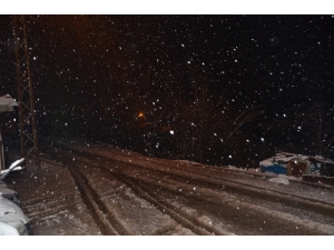 Jandarma Camilerde Türkçe Ve Kürtçe Çığ Anonsları Yaptı