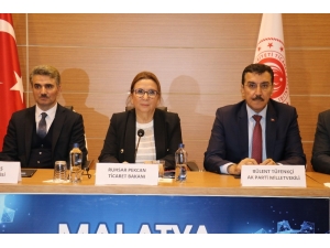 Ticaret Bakanı Pekcan İş İnsanlarıyla Buluştu