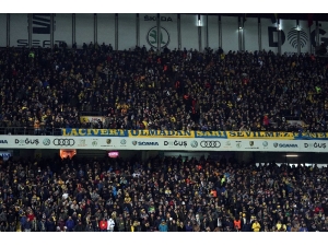 Süper Lig: Fenerbahçe: 0 - Aytemiz Alanyaspor: 0 (Maç Devam Ediyor)