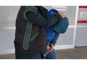 Araçlarında Bonzai Ele Geçen 3 Kişi Tutuklandı