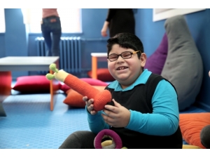 Olgun Gençlerden Anlamlı Hediye