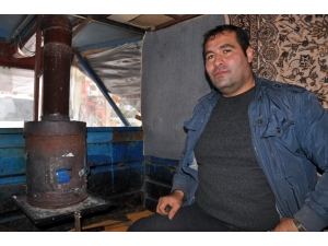 Motoru Karavanaya Çevirip, İçine Soba Kurdu