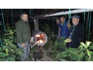 Antalya’da Eksi 2’yi Gören Üretici Seralarda Don Nöbetine Başladı