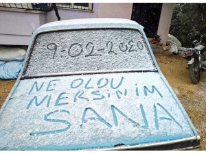 Mersin’de Güneşli Havada Kar Yağışı Şaşırttı