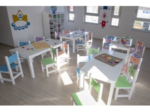 Mersin Halinde Çalışan Kadınların Çocukları İçin Kreş Hizmeti