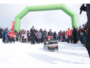 Karton Kızak Yarışması’nda Ödüller Sahiplerini Buldu