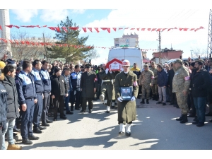 Şehit Uzman Onbaşıyı Binler Uğurladı