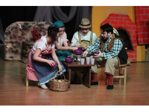 Dünya’yı Kurtaran Çevreci ’Işıl Kız’ Başakşehir’de