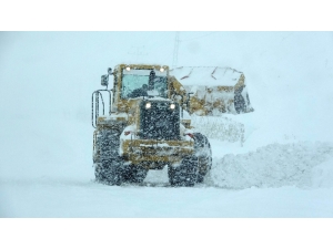 Çığ Bölgesinde Hava Koşullarından Dolayı Arama Çalışmaları Yapılamıyor