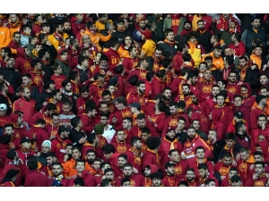 Süper Lig: Kasımpaşa: 0 - Galatasaray: 2 (Maç Devam Ediyor)