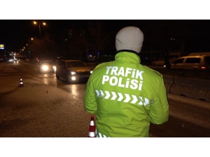 Yetkililer Sürücüleri Uyardı, 43 İlin Geçiş Noktasındaki Buzlanmaya Karşı Dikkat