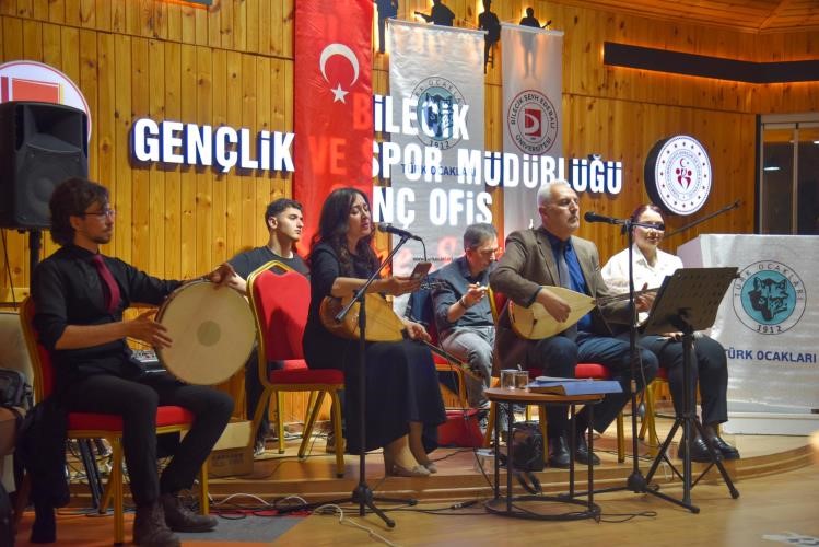 bseu-de-turk-toresinde-kadin-soylesisi-ve-turkulerle-bilecik-aksami-duzenlendi
