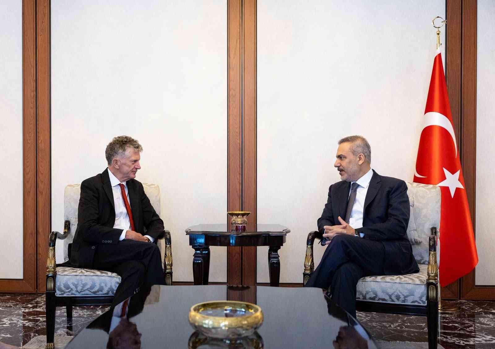 bakan-fidan-birlesik-krallik-ulusal-guvenlik-danismani-powell-i-kabul-etti