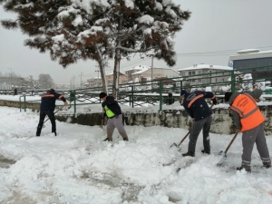 Karla Mücadelede 200’den Fazla Personel Çalıştı