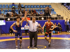 Minderin Aslanları Aydın’da Güreşti