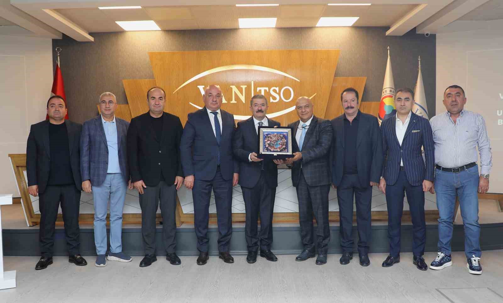 ermenistan-heyetinden-van-tso-ya-ziyaret