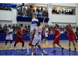 Tb2l: Ups: 73 - Çorlu Belediyesi: 79