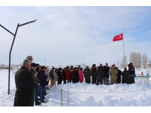 Şehit Dolançay Mezarı Başında Anıldı