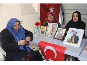 Bakan Soylu’nun Ziyareti Evlat Nöbetindeki Aileleri Umutlandırdı