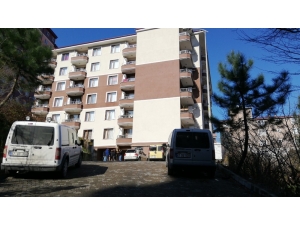 Üniversite Öğrencisi Evinde Ölü Bulundu