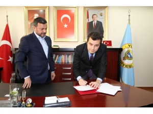 Yüreğir Belediyesi Tse İle Asansör Protokolü İmzaladı