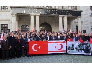 Hataylılardan Kktc Cumhurbaşkanı Akıncı’ya Tepki