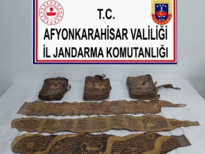 Tarihi Tevrat Ele Geçirildi