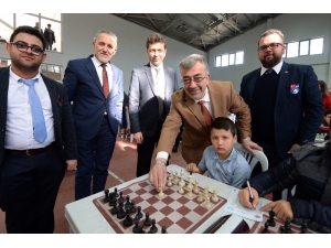 Osmangazi’de Satranç Heyecanı Başladı