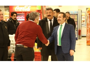 Vali Ali Mantı Çarşı Esnafını Ziyaret Etti