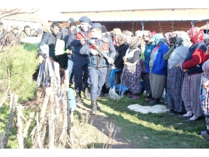 Akıl Hastası Adam Karısını Öldürdü
