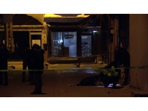 Çatıdan Düşen Yaşlı Kadın Hayatını Kaybetti