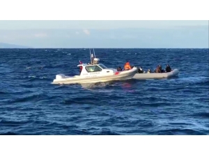 İzmir’de 30 Kaçak Göçmen Yakalandı