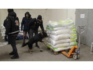 Kapıkule Gümrük Kapısı’nda 2 Ton 70 Kilogram Esrar Ele Geçirildi