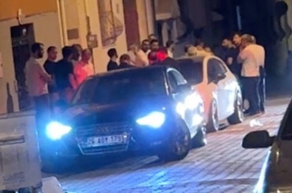 eskisehir-de-iki-grup-arasinda-tasli-sopali-kavga-1-i-polis-7-yarali