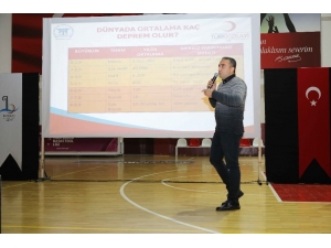 Bayraklı’da Deprem Eğitimi