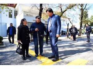 Görme Engelli Vatandaşlardan Başkan Karaca’ya Teşekkür