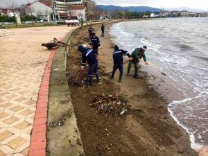 Başiskele Sahilinde Temizlik
