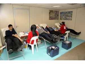 İhlas Holding Çalışanlarından Kızılay’a Kan Bağışı