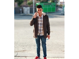 Yem Karma Makinesinde Kopan Bacağı Yeniden Dikildi