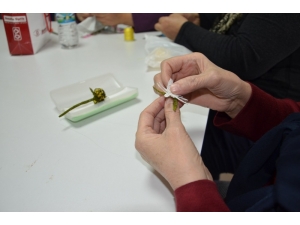 Yunusemre İle İğne Oyası Öğreniyorlar