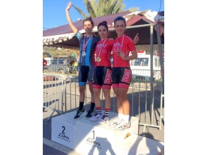 Bisiklette Zirveye Kuruldu