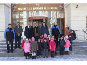 Midyat’ta Minik Öğrenciler Yeni Emniyet Binasını Gezdi