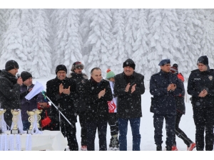 Analig’de Dereceye Giren Sporcular Madalyalarına Kavuştu