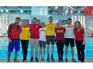 Kış Yüzme Şampiyonası’na Göztepe Damgası